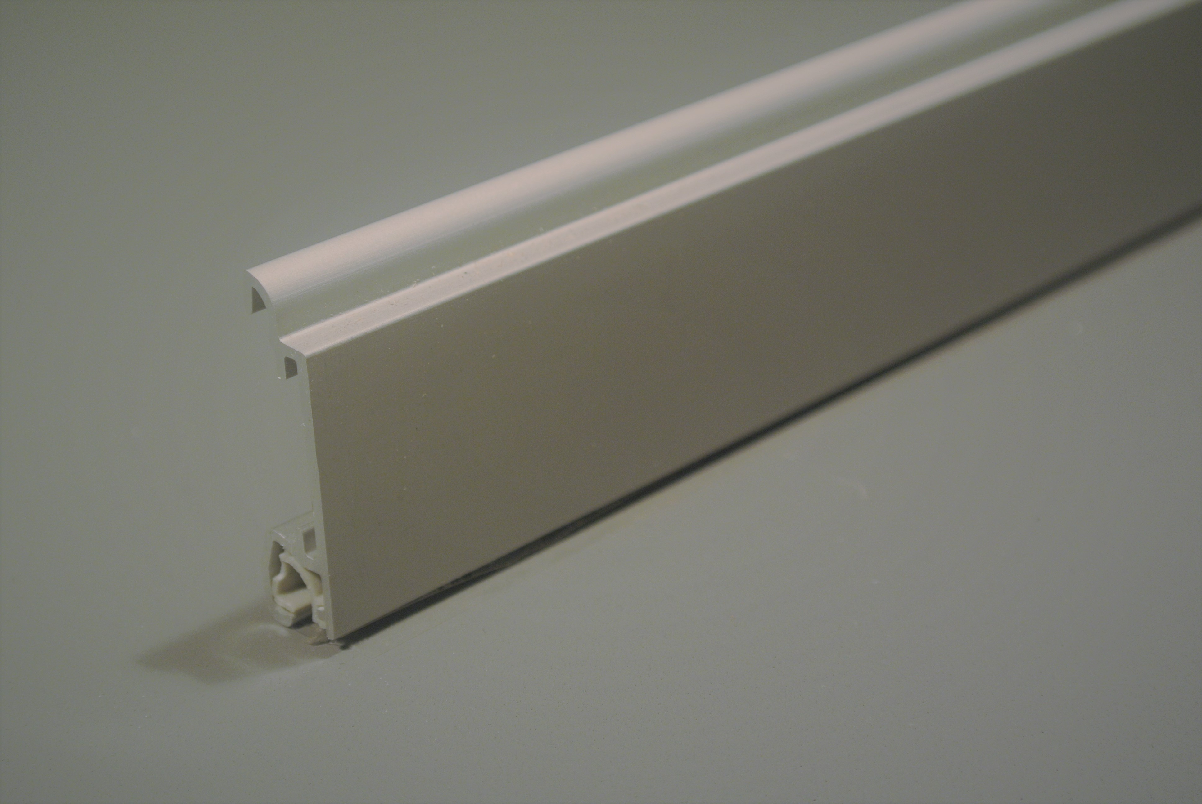 Single Wall Curtain Slats - 24 mm
